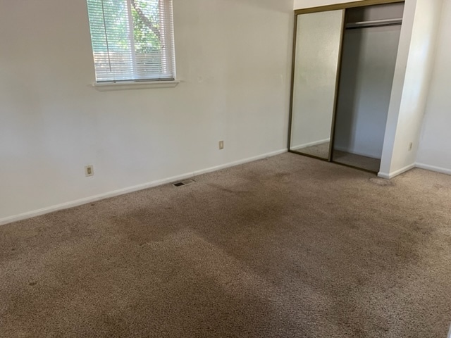 Building Photo - 4205 Moorhead Ave