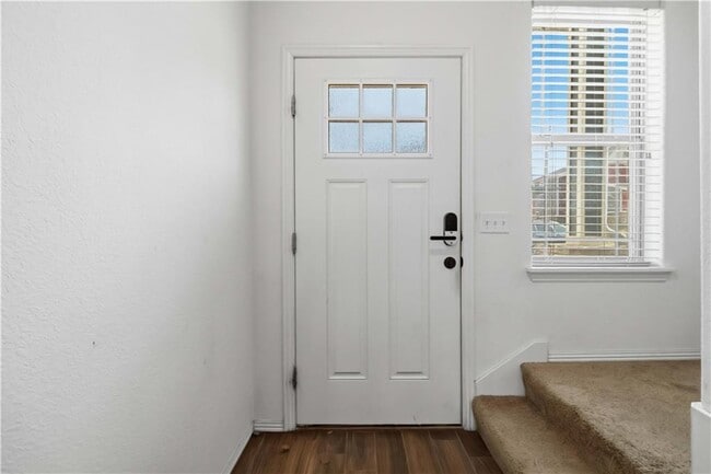 Building Photo - 1299 N Sicily Ln