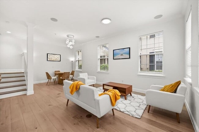 Building Photo - 1316 Lake Baldwin Ln