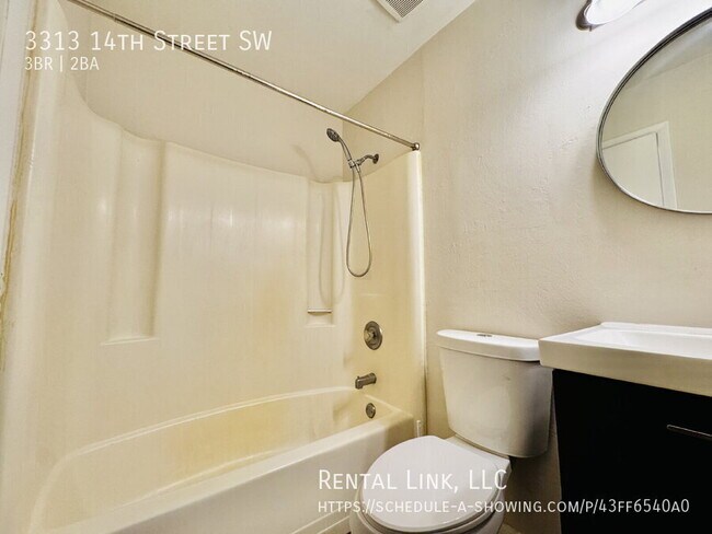 Building Photo - 3313 14th St SW