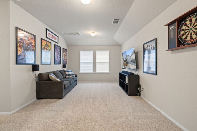 Building Photo - 408 Black Opal Dr