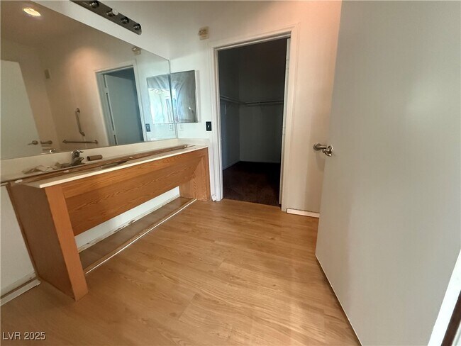 Building Photo - 4437 Dover Straight St