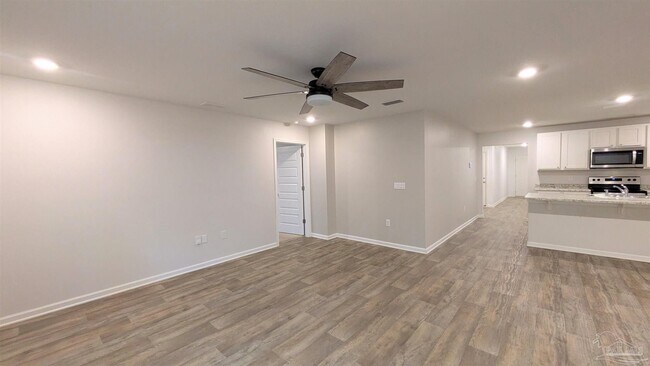 Building Photo - 10557 Queens Gate Cir