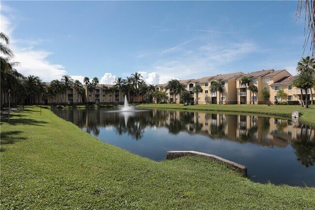 Building Photo - 2640 S University Dr