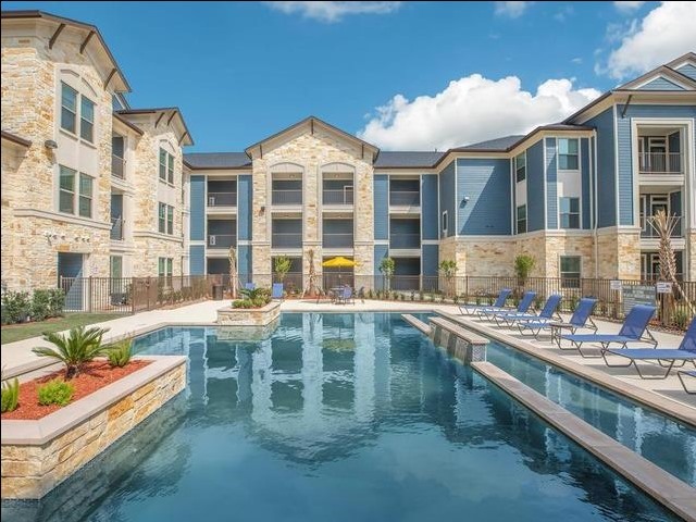 Pool - Seaside Lodge at Chesapeake Bay