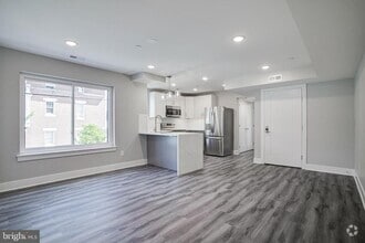 Building Photo - 540 S 52nd St