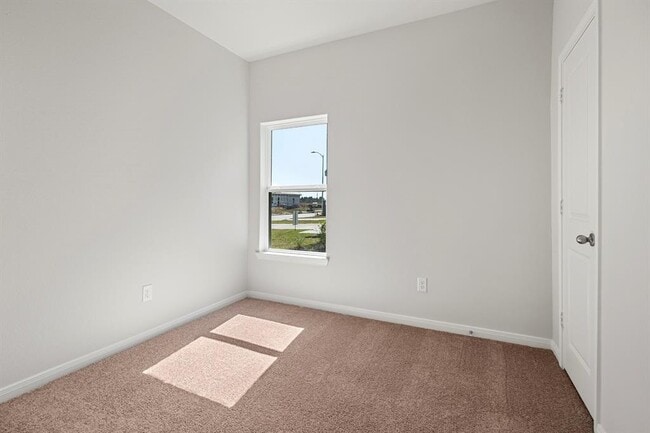 Building Photo - 412 Polly Grv Dr