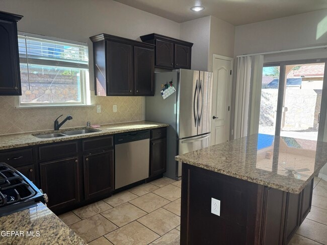 Building Photo - 14612 Ava Leigh