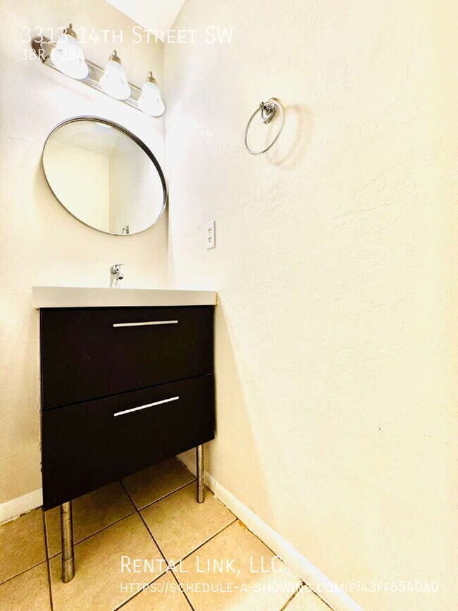 Building Photo - 3313 14th St SW