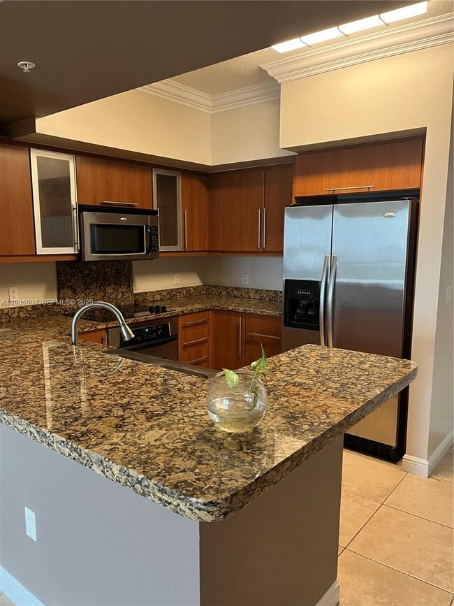 Building Photo - 888 Douglas Rd