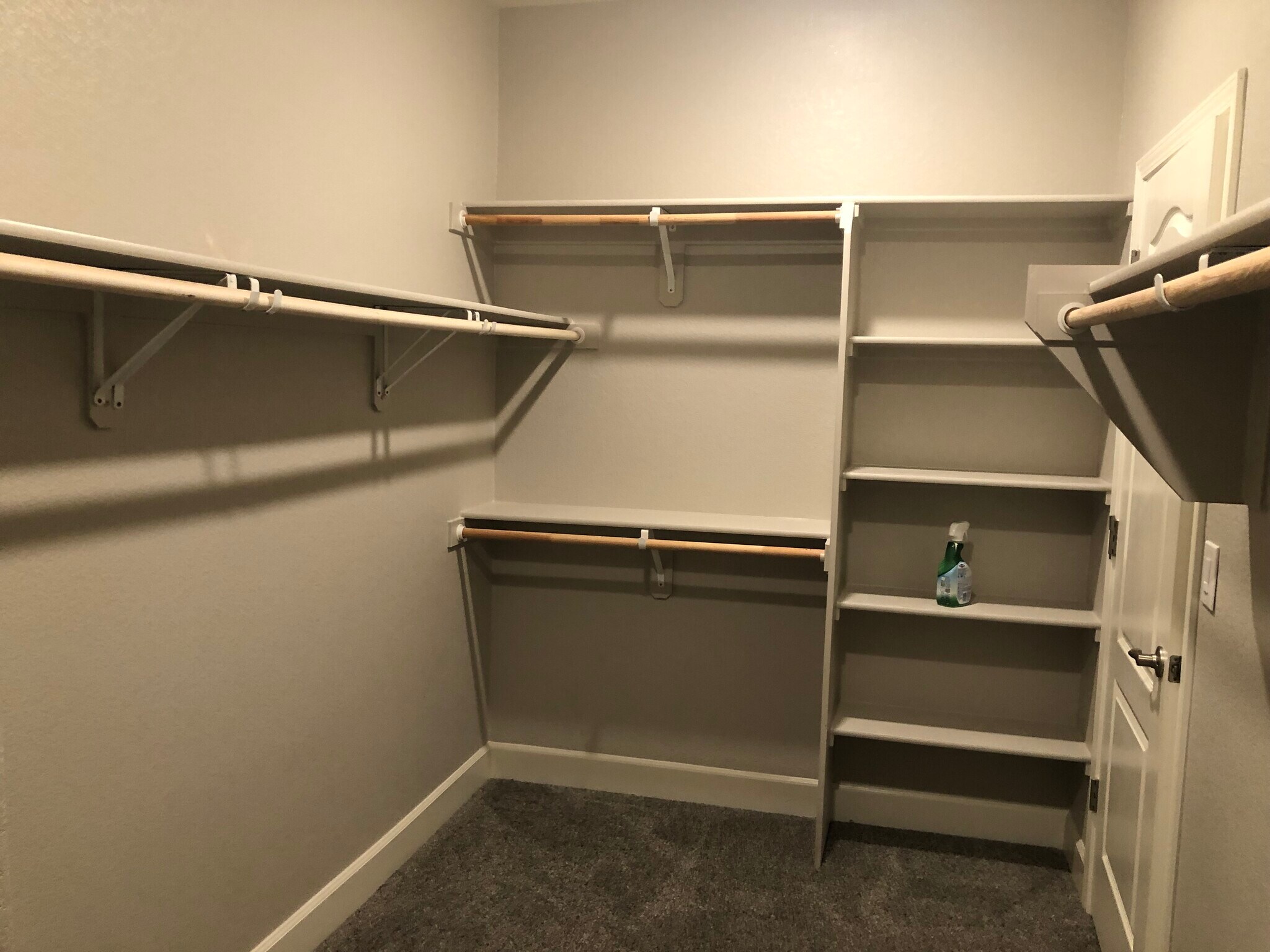 Master Closet - 6142 Red Stable Rd