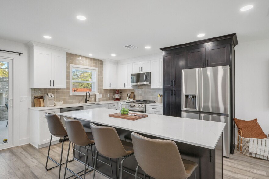 Building Photo - 1611 Armistead St