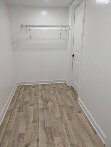 Bonus room - 3139 W Leland Ave