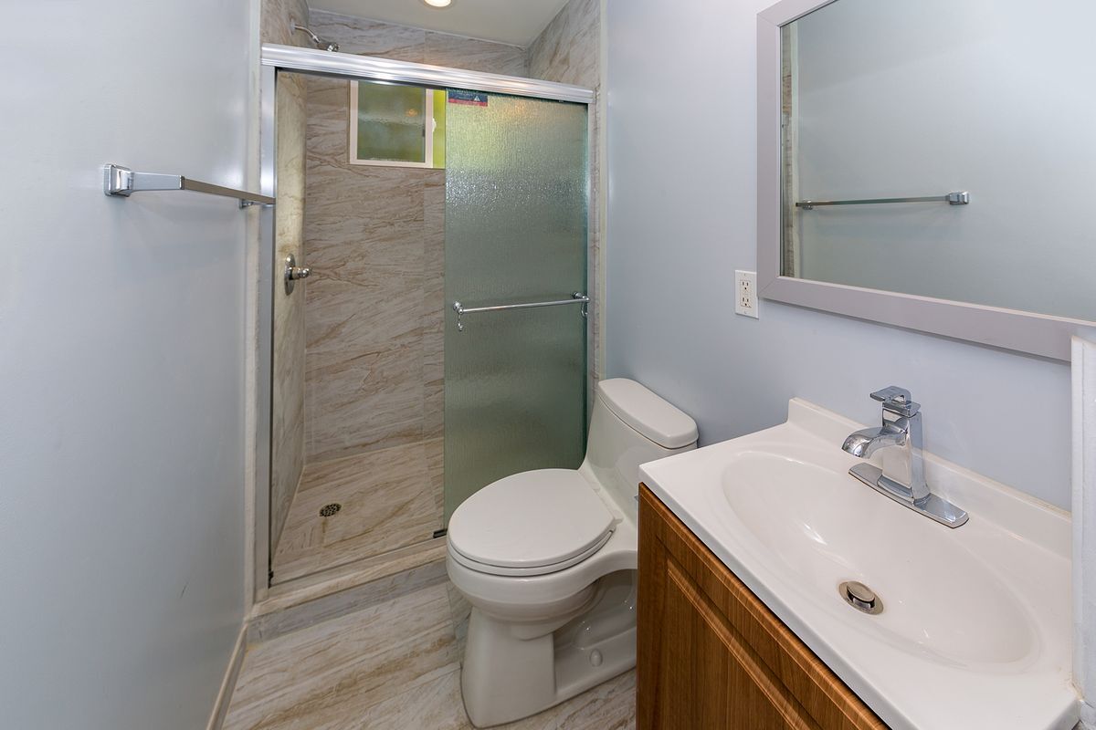 Building Photo - 5202 Woodman Ave