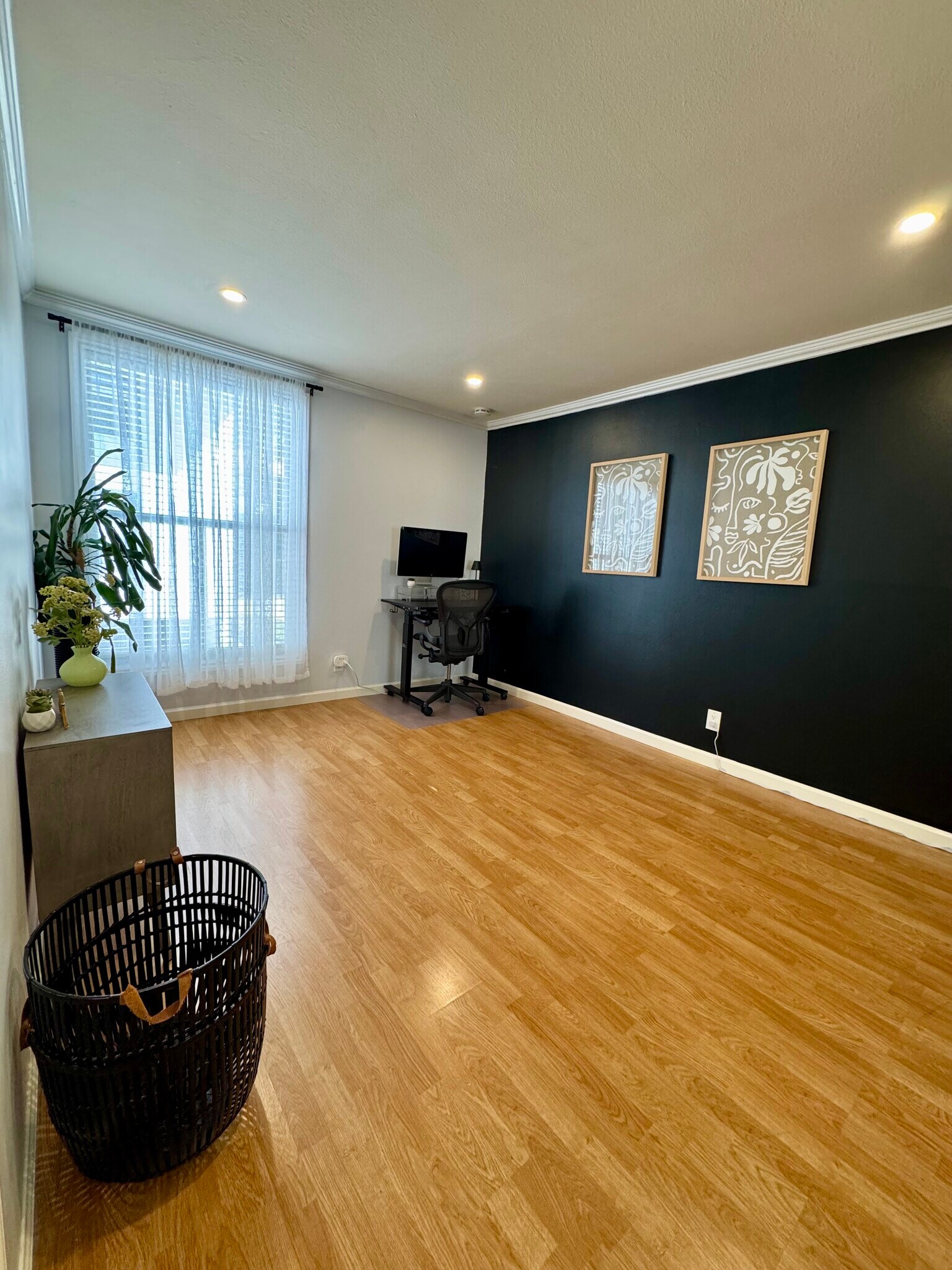 Building Photo - 31555 Lindero Canyon Rd