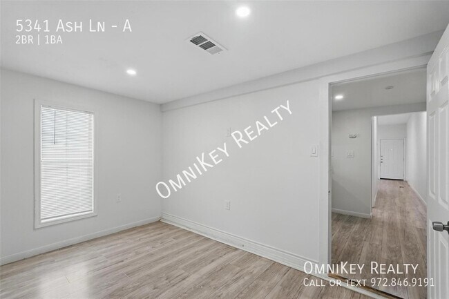 Building Photo - 5341 Ash Ln