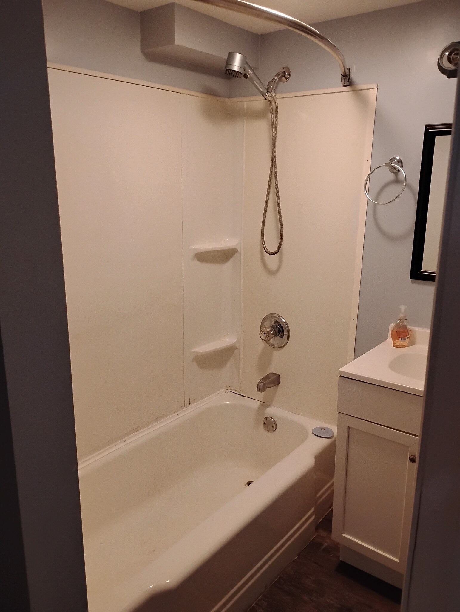 Building Photo - 210 Edward St