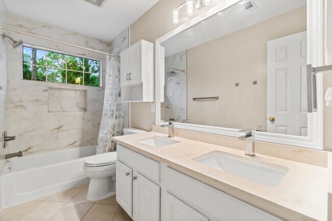 Building Photo - 83 Terraglen Dr
