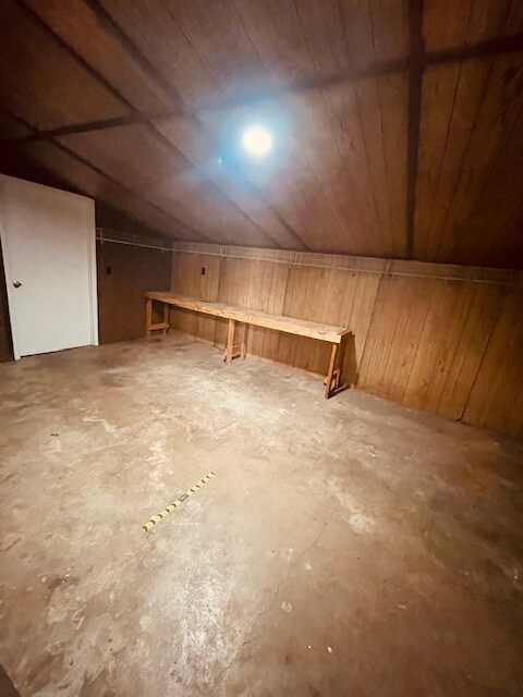 Building Photo - Branson Single Family Home