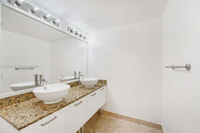 Building Photo - 41 SE 5th St