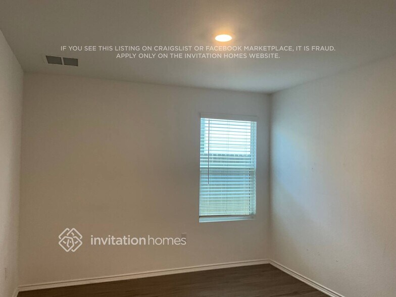 Building Photo - 10537 Steinbeck Dr