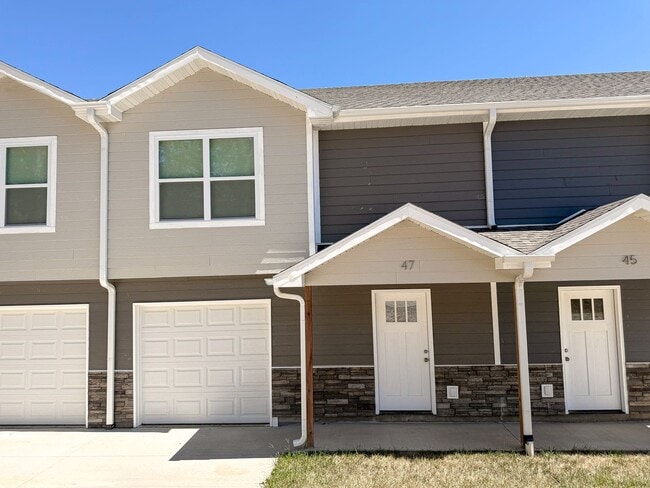 Building Photo - 45 Crystal Springs Rd