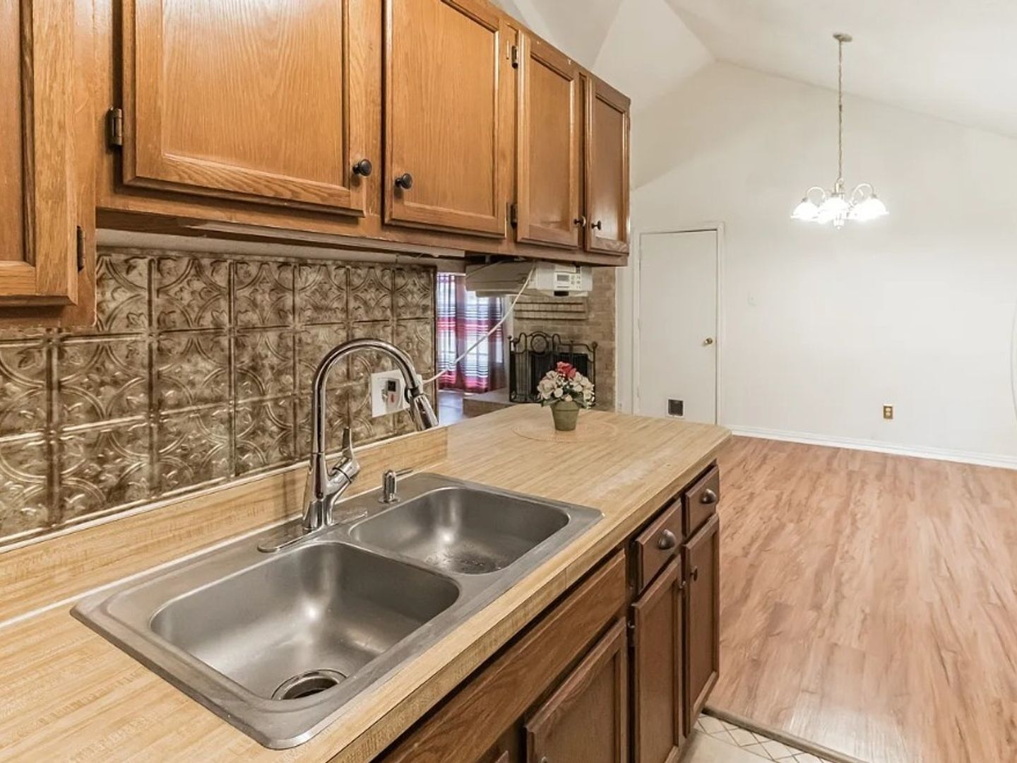 Building Photo - 4118 Cochise Dr