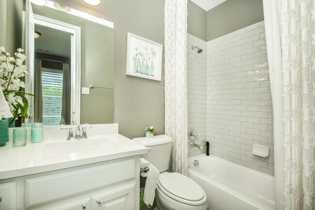 Building Photo - 1412 Via Toscana Ln