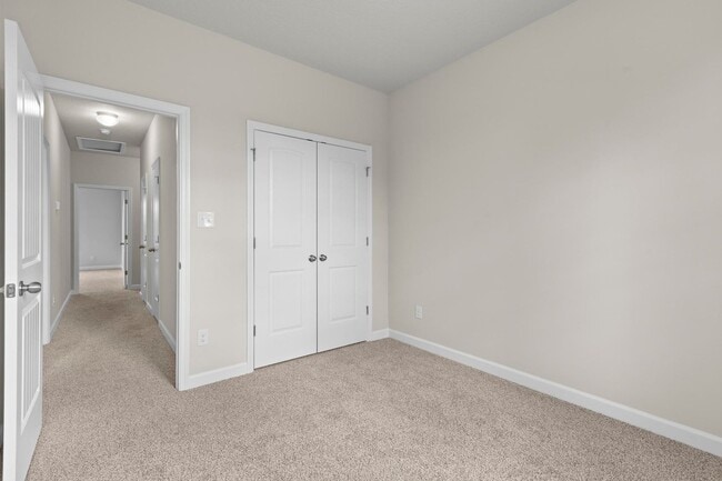 Building Photo - Townhouse For Rent in Holly Ridge!