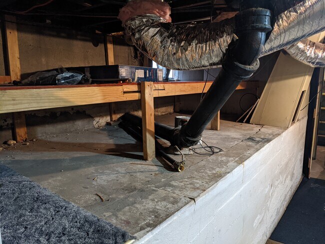 Building Photo - 2227 N Grand Ave