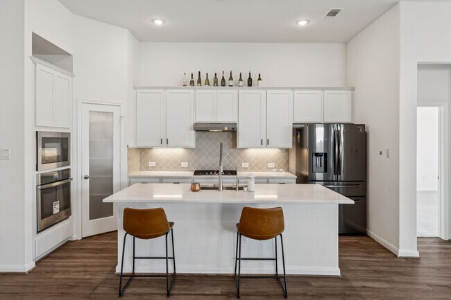 Building Photo - 12528 Gunsbach Wy