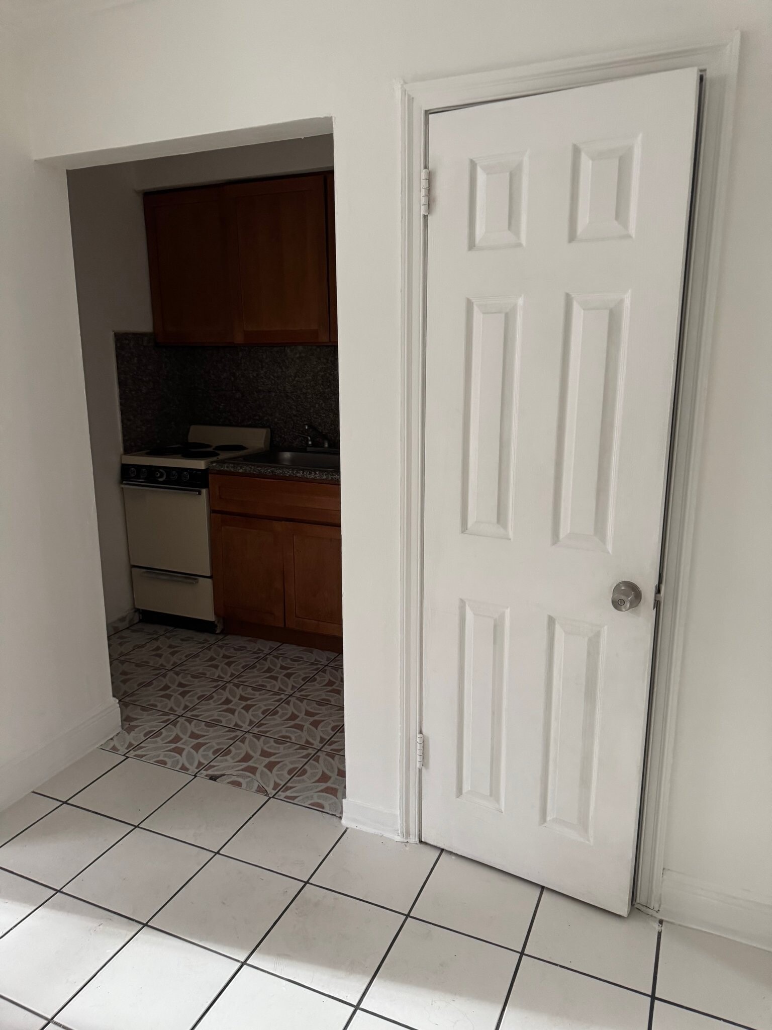 Building Photo - 384 Minorca Ave