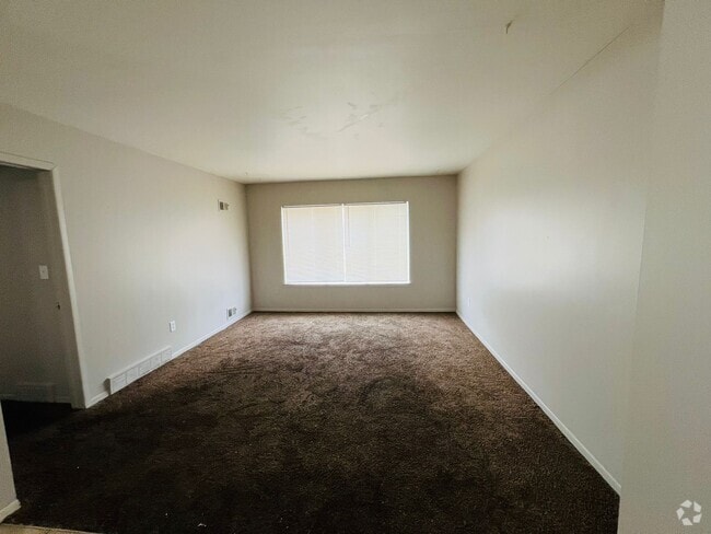 Building Photo - Salem Apartments