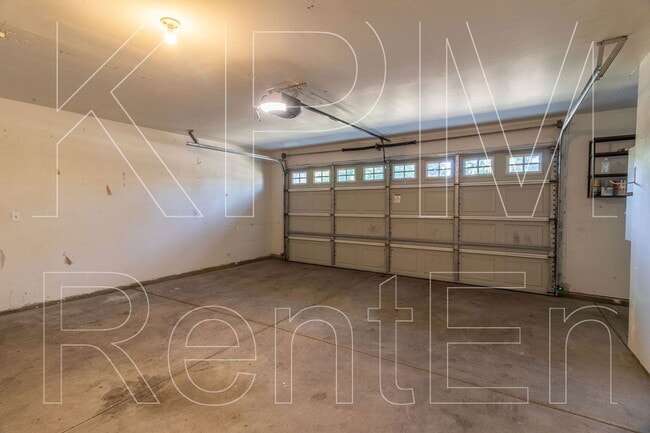 Building Photo - 2554 Douglas Fir Dr