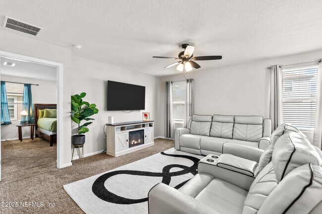Building Photo - 15735 Palfrey Chase Dr