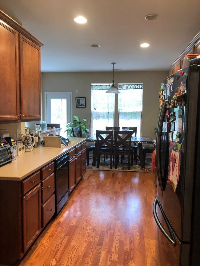 Building Photo - 106 Meeting Hall Dr