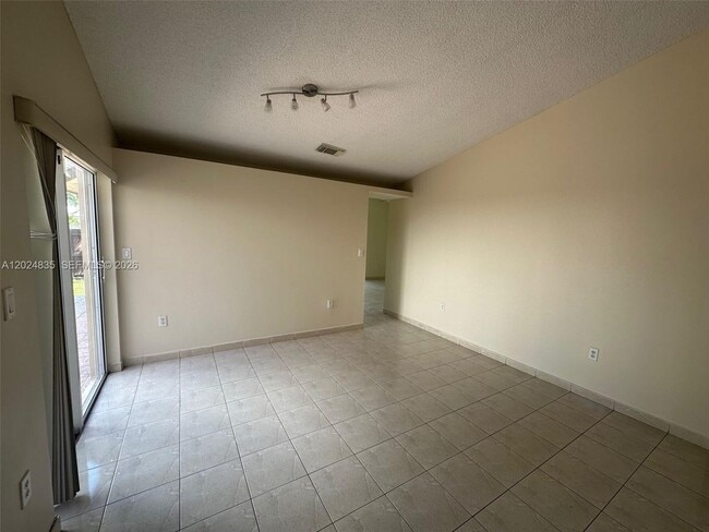 Building Photo - 16280 SW 77th Terrace