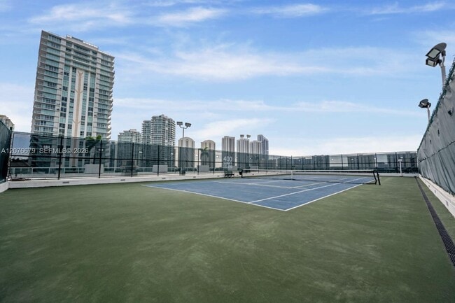 Building Photo - 400 Sunny Isles Blvd