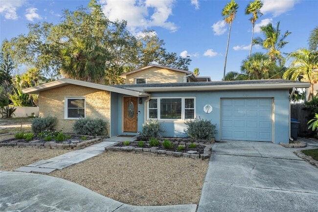 Building Photo - 284 44th Ave