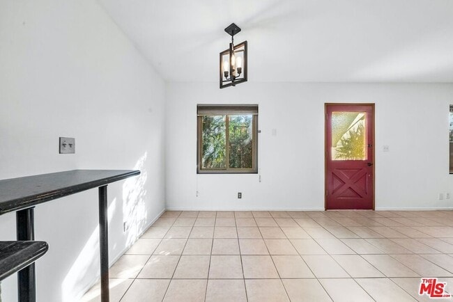 Building Photo - 11585 Riverside Dr