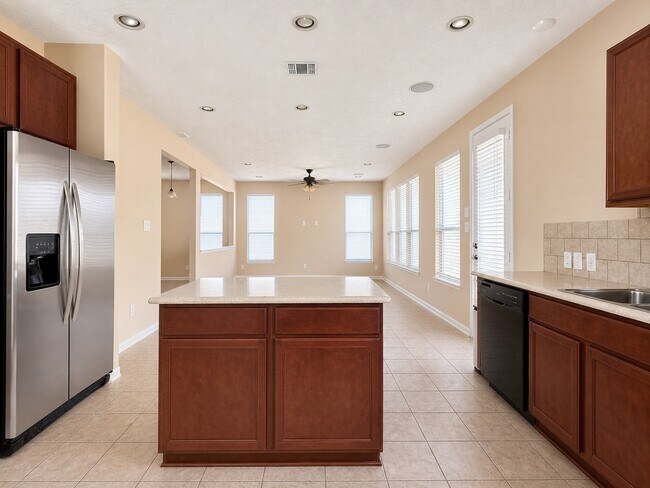 Building Photo - 26210 Riley Glen Dr