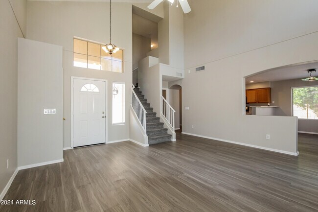 Building Photo - 14708 W Carlin Dr
