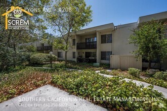 Building Photo - Two Bedroom Upper Unit in Old Orchard Condos