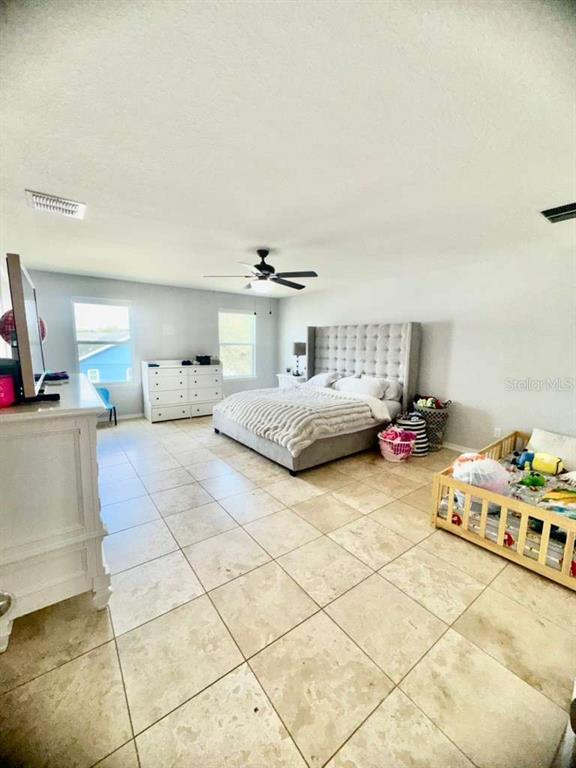 Building Photo - 2625 Waterline St