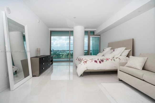 Building Photo - 10203 Collins Ave