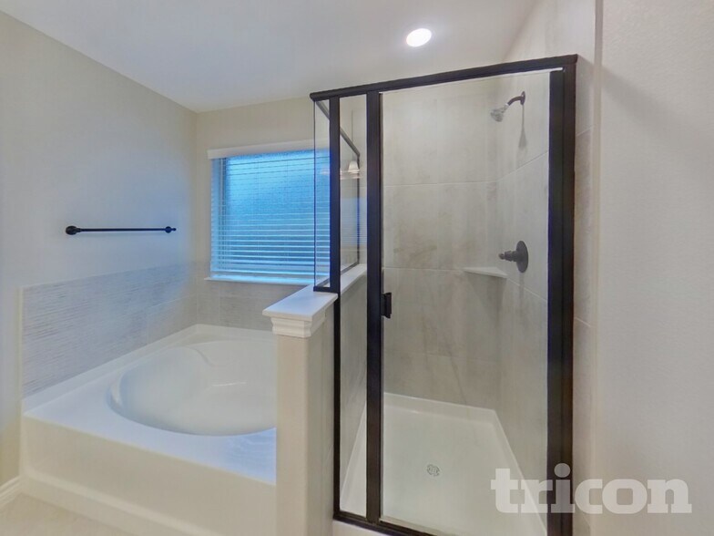 Building Photo - 4212 Ambergate Dr