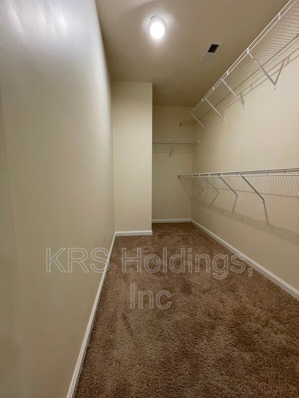 Building Photo - 1611 Independence Blvd