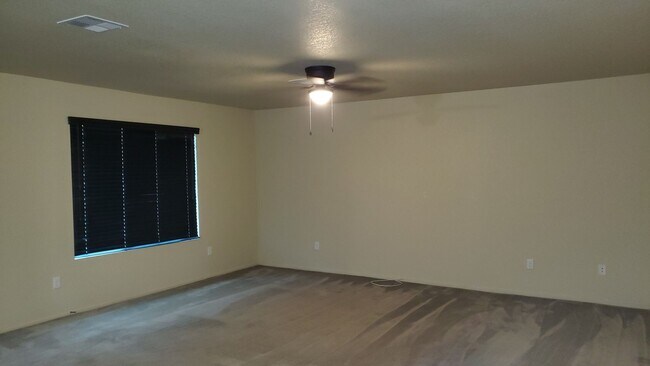 Building Photo - SOLAR 4 bedroom, 2 bath for Rent
