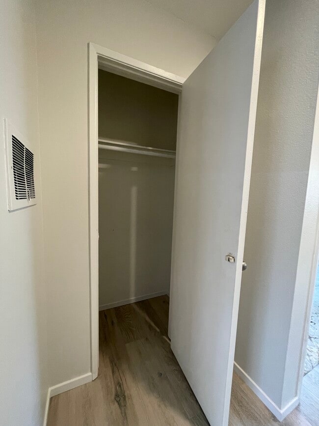 Building Photo - 8141 Forelle Dr