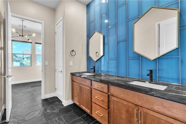 Building Photo - 11837 Grassy Pln Ave